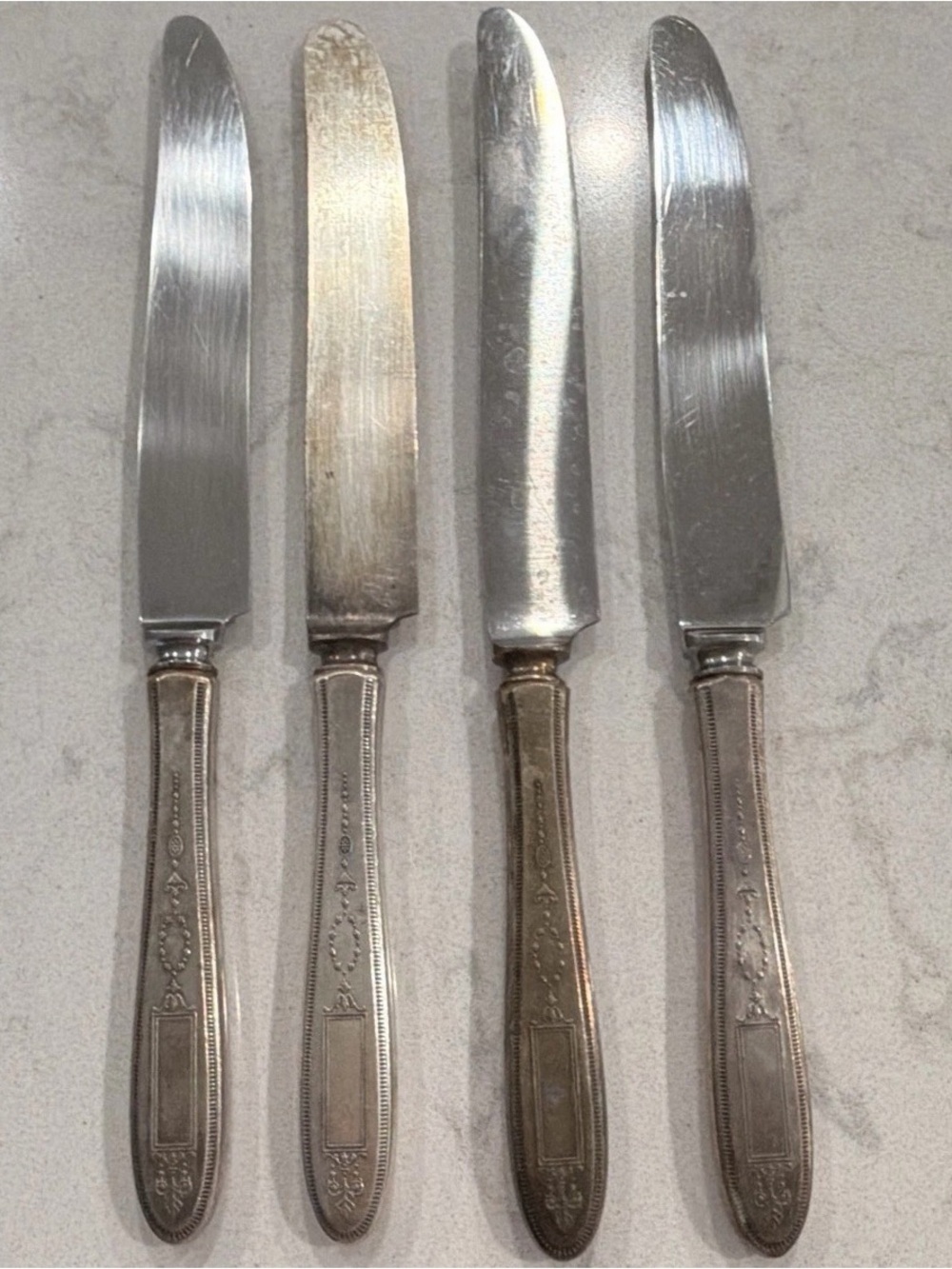 Oneida Grosvenor 1921 Community Plate Silverplate Knives Set of 4